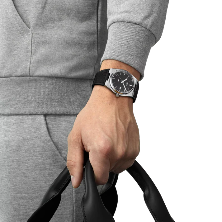 Tissot PRX 40mm black (bracelet silicone)