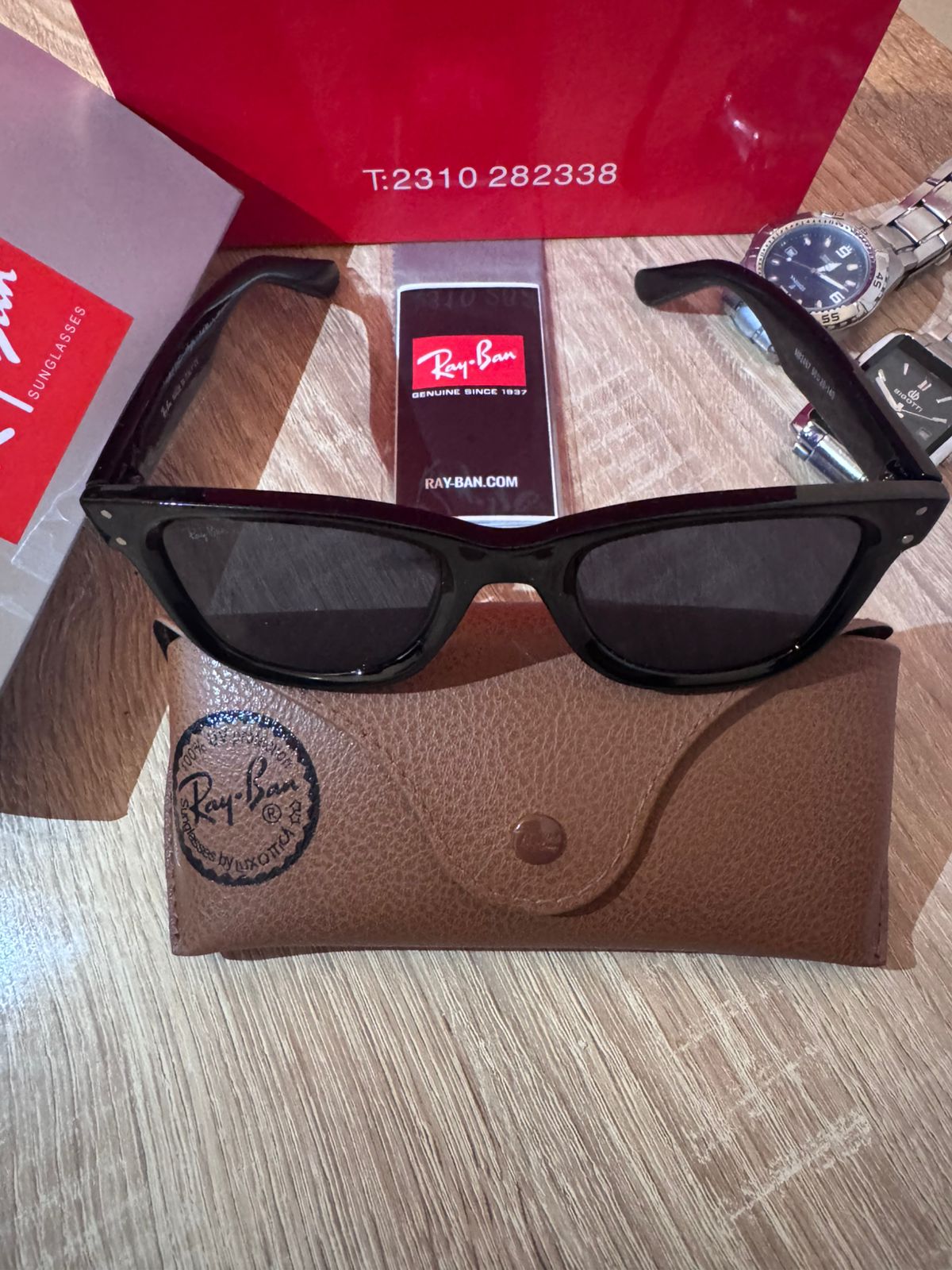 Ray-Ban Wayfarer Reverse BLACK  – Modern Icon Reimagined